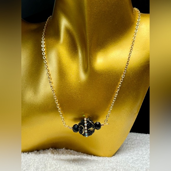 Gold and Black Necklace-handcrafted - Picture 6 of 8